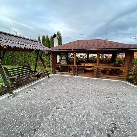 Садиба Вежа Verhovîna Exterior foto