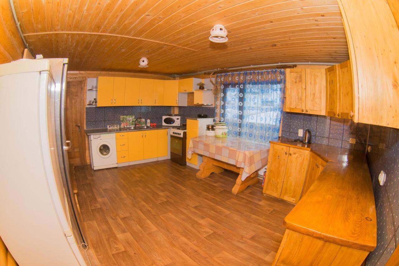 Садиба Вежа Verhovîna Exterior foto