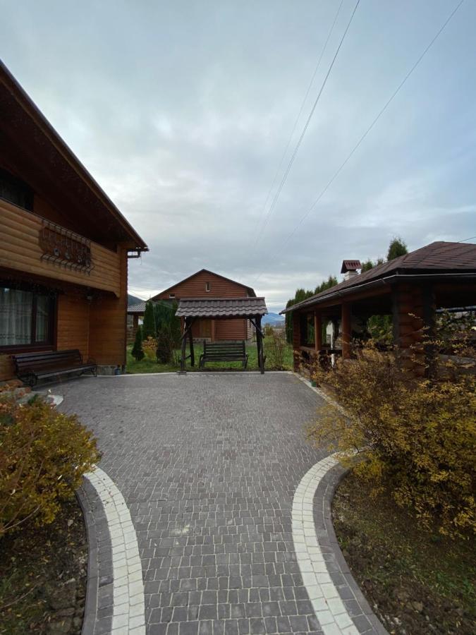 Садиба Вежа Verhovîna Exterior foto